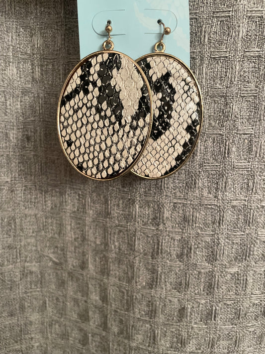 Snake Style Fashion Earrings