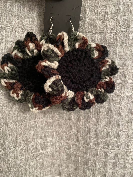 Camo Sunflower Crochet 🧶Earrings